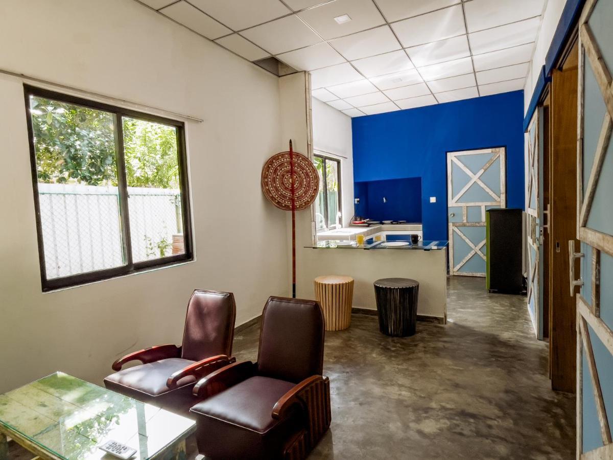 Lost & Found Hostel Weligama Exteriör bild